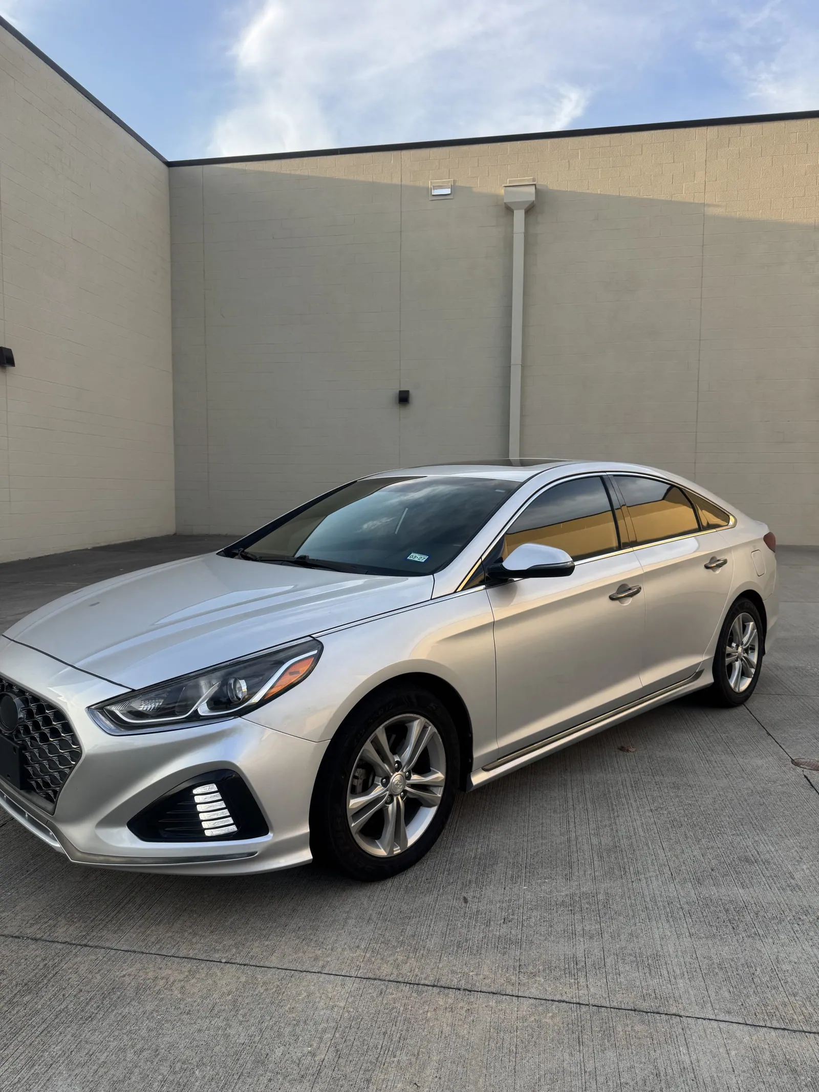 2018 Hyundai Sonata Sport, photo 1 of 9