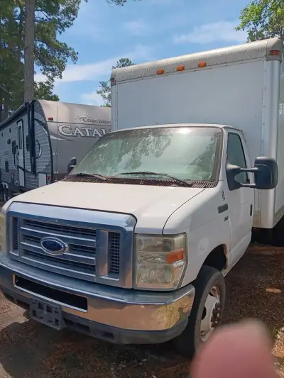 2011 Ford E350 Super Duty