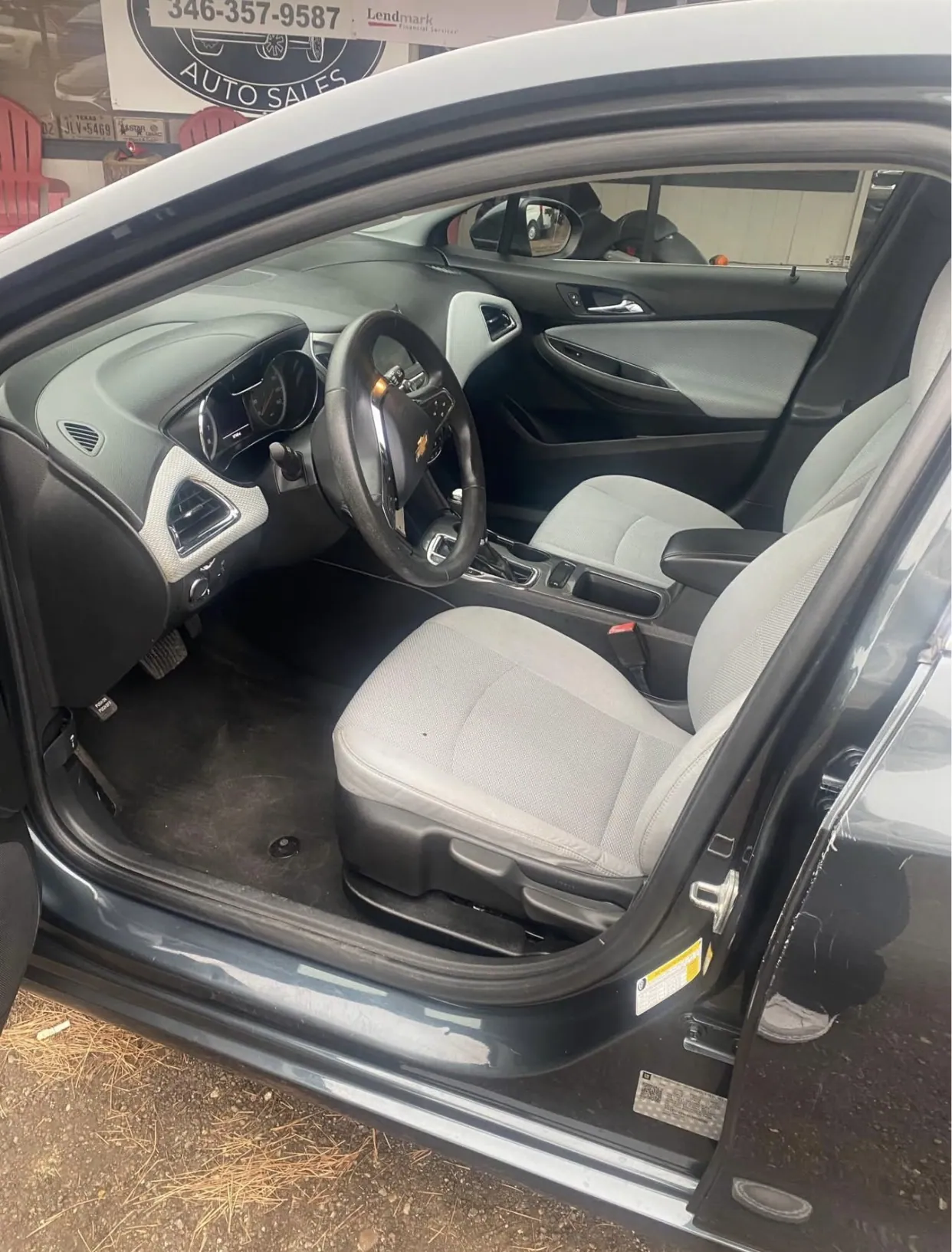 2019 Chevrolet Cruze LT Hatchback 4D, photo 1 of 5