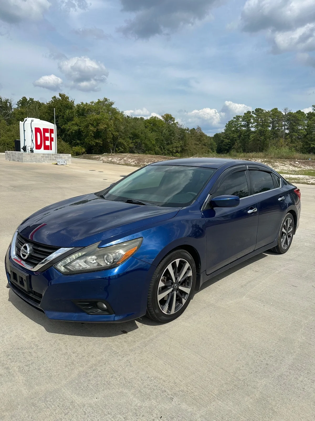 2016 Nissan Altima S, photo 1 of 9