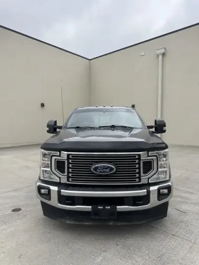 2021 Ford F-350 Super Duty Lariat, sold