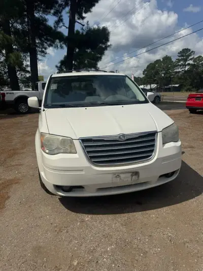 2010 Chrysler Town And Country Touring