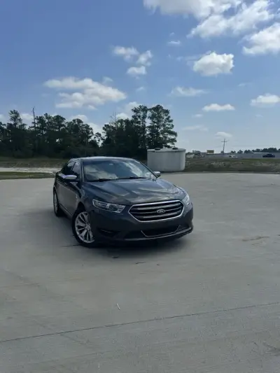 2017 Ford Taurus Limited