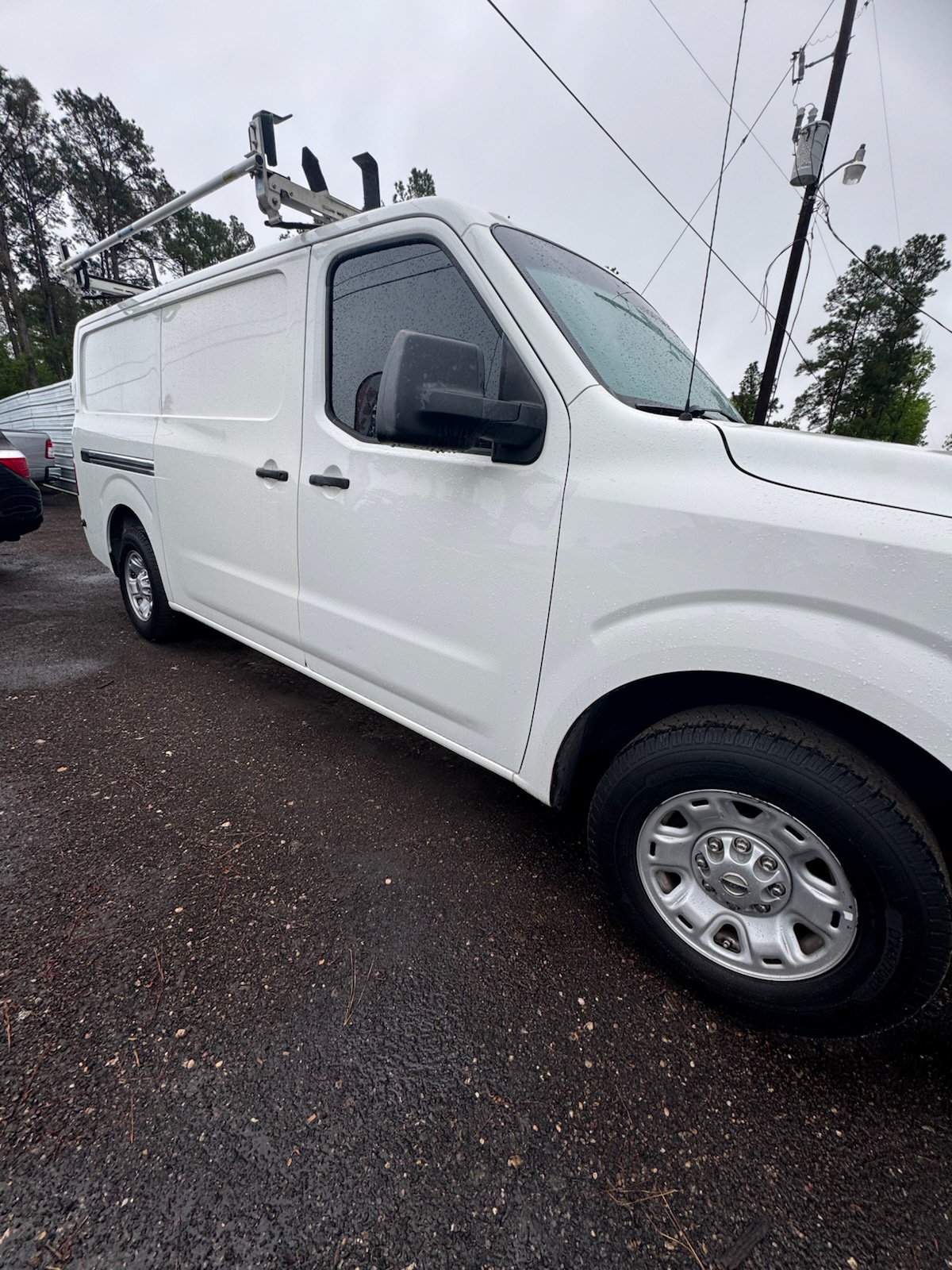 2020 NISSAN NV 2500 HD SV