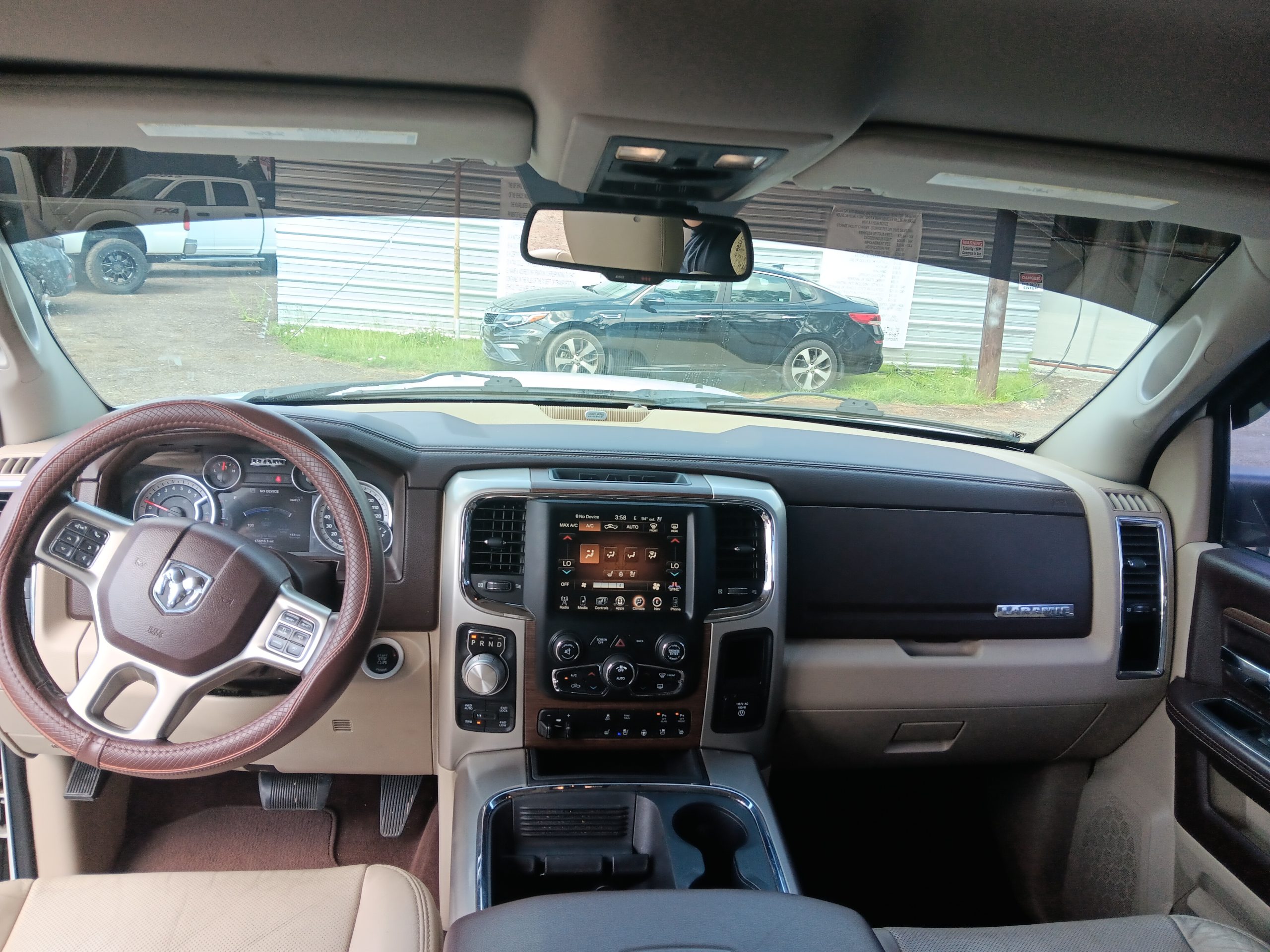 2015 RAM 1500 LARAMIE