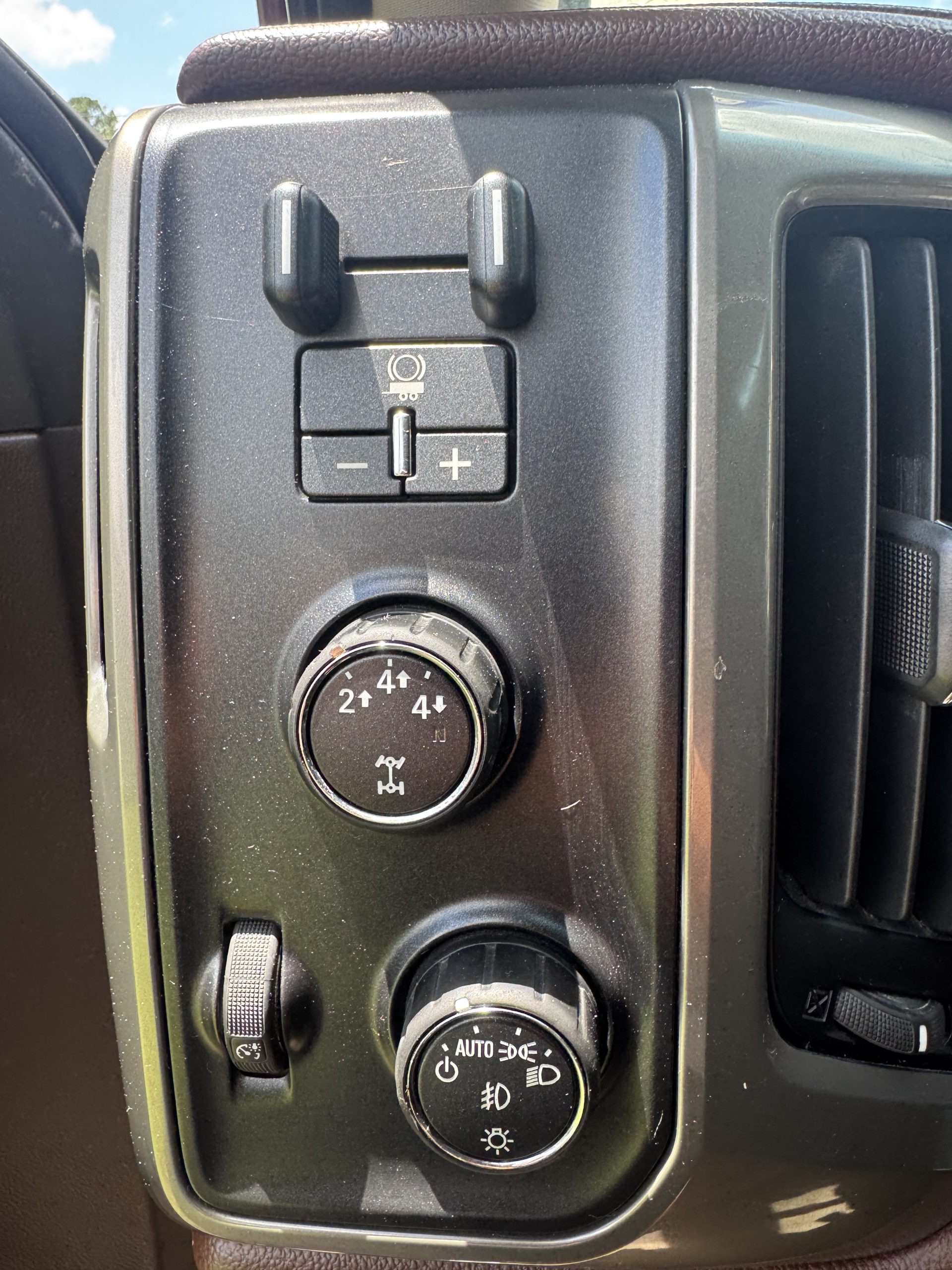 2015 CHEVROLET SILVERADO 2500 HD HIGH COUNTRY