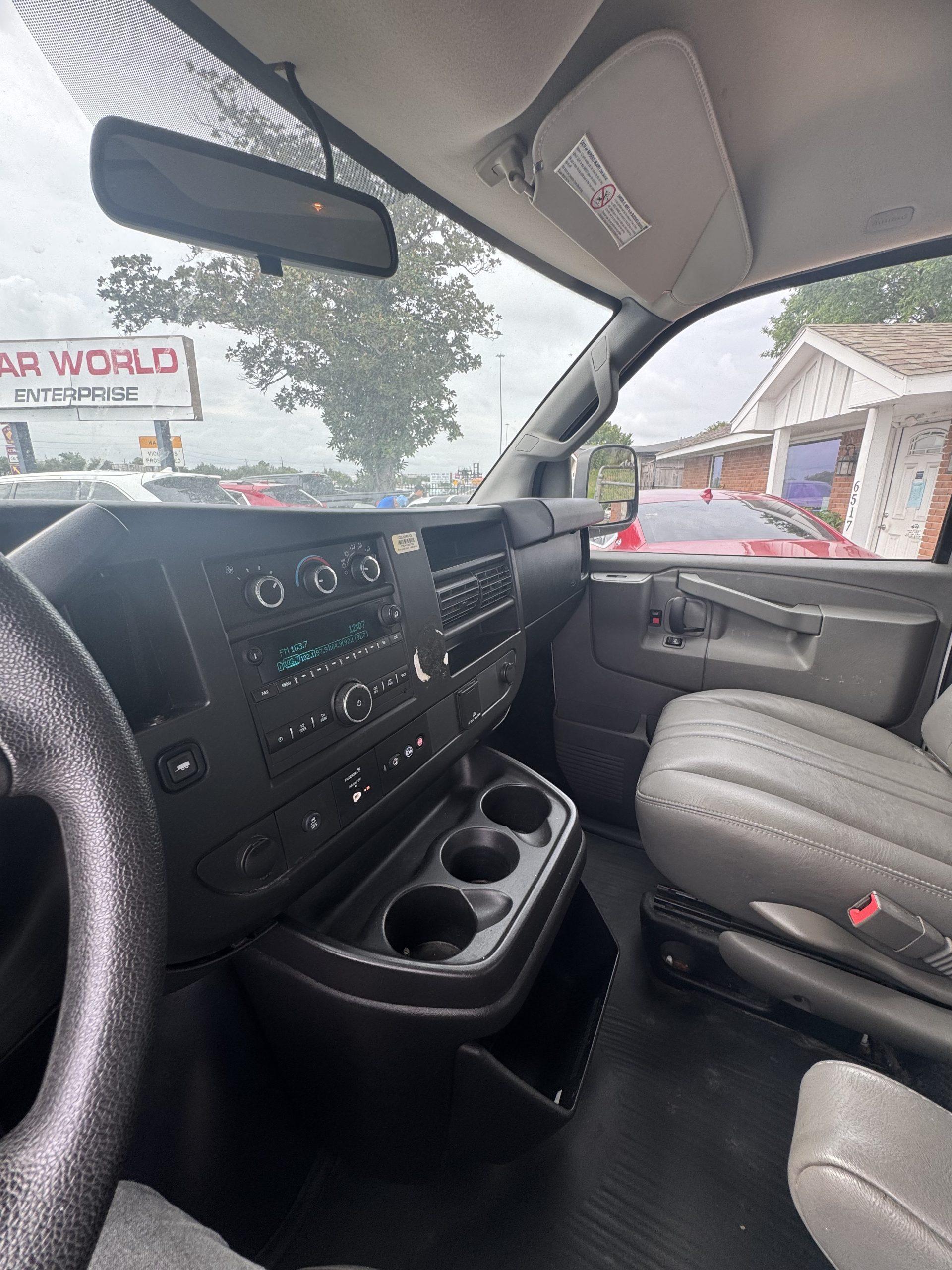 2017 CHEVROLET EXPRESS 2500