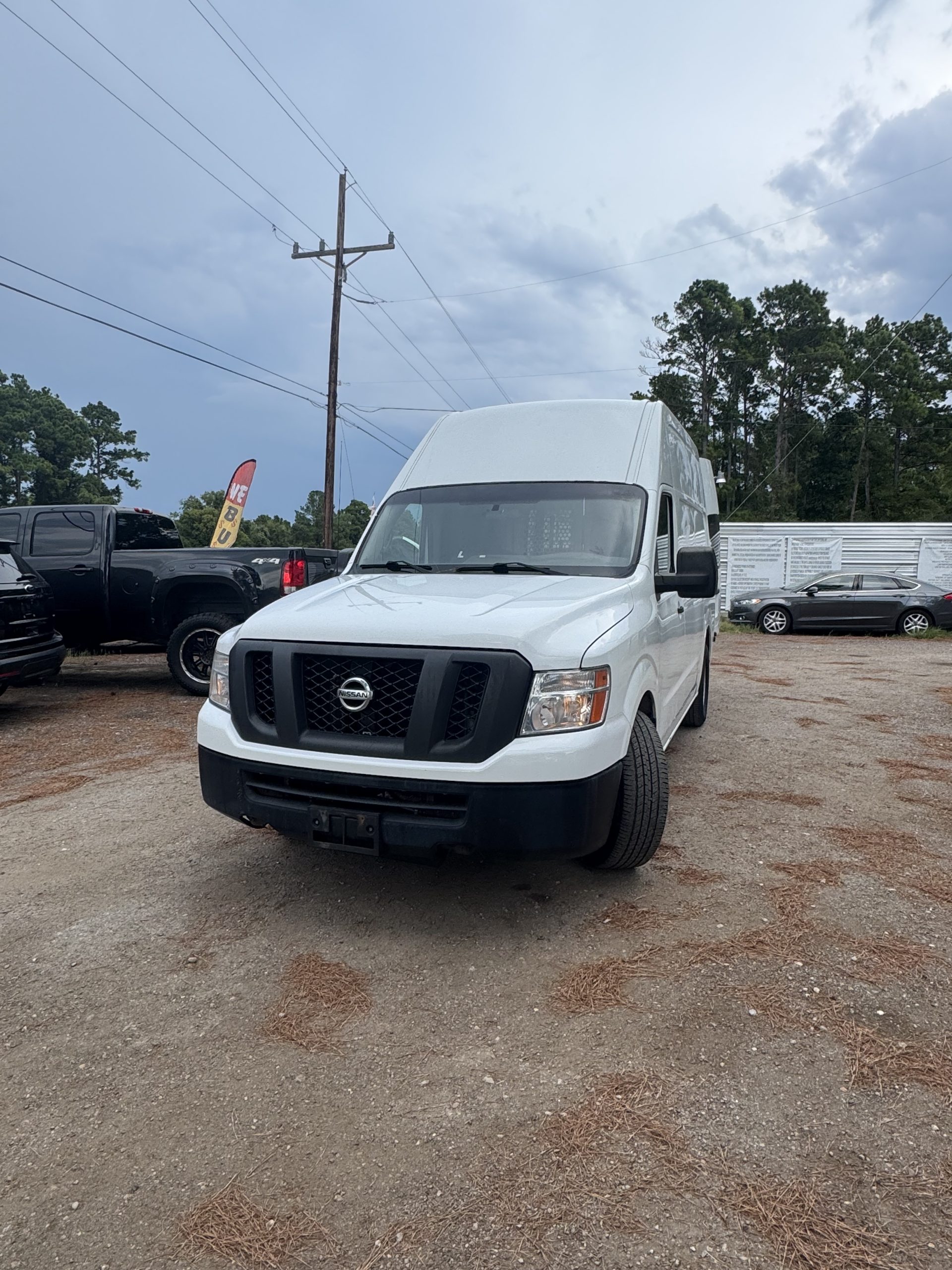 2013 NISSAN NV 2500 HD SV
