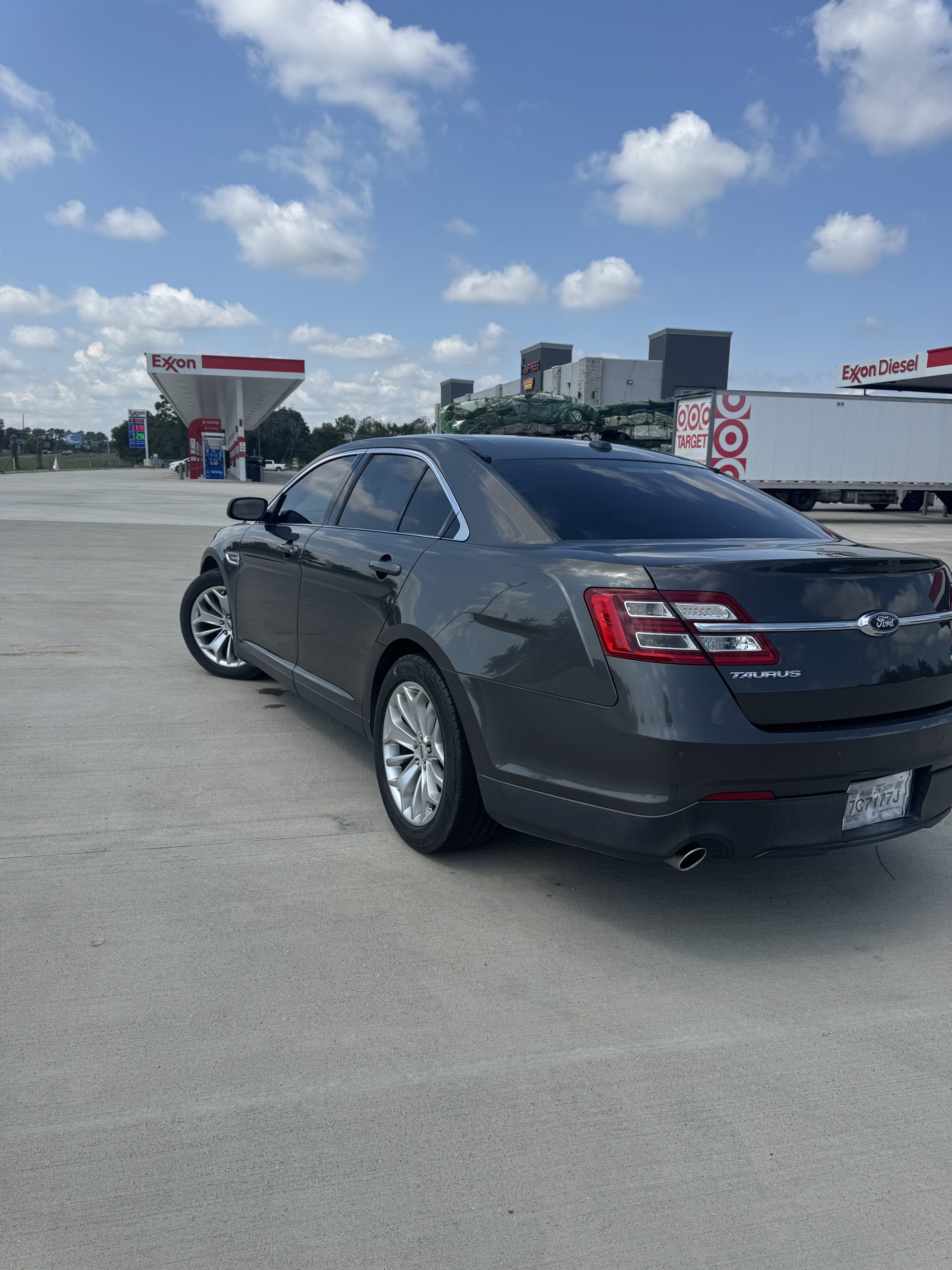 2017 FORD TAURUS LIMITED