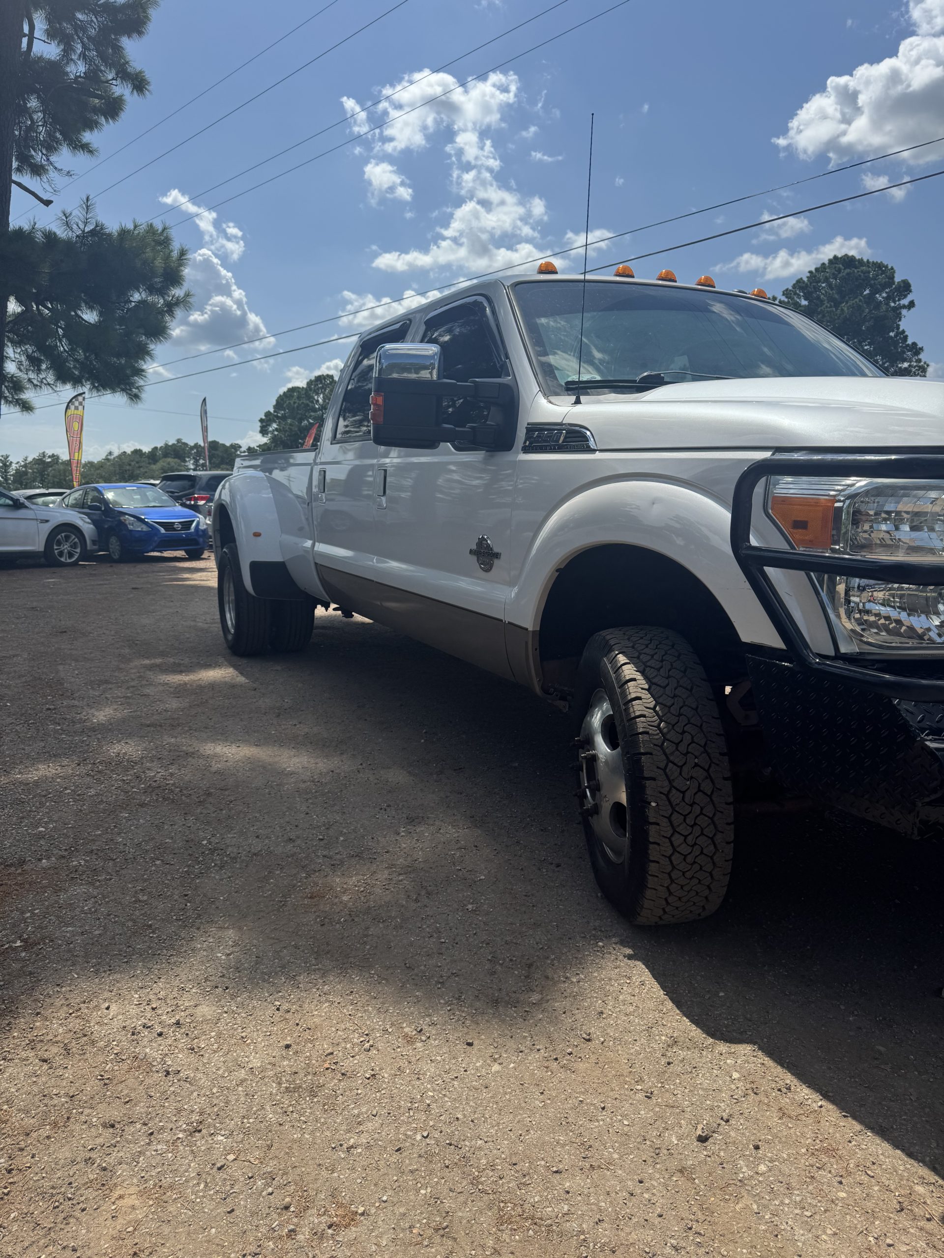 2011 FORD F-350 SUPER DUTY LARIAT