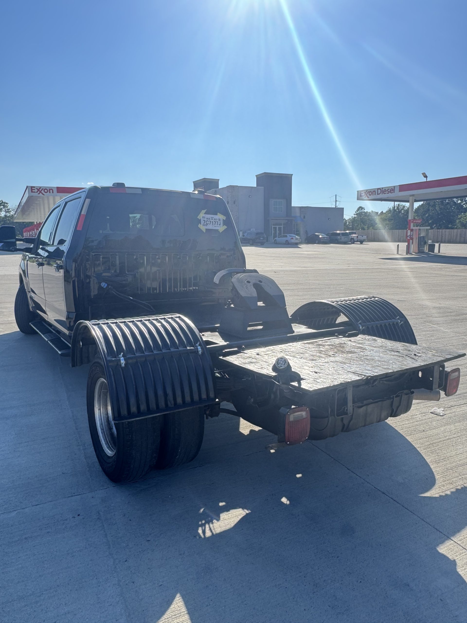 2022 FORD F-350 SUPER DUTY LARIAT