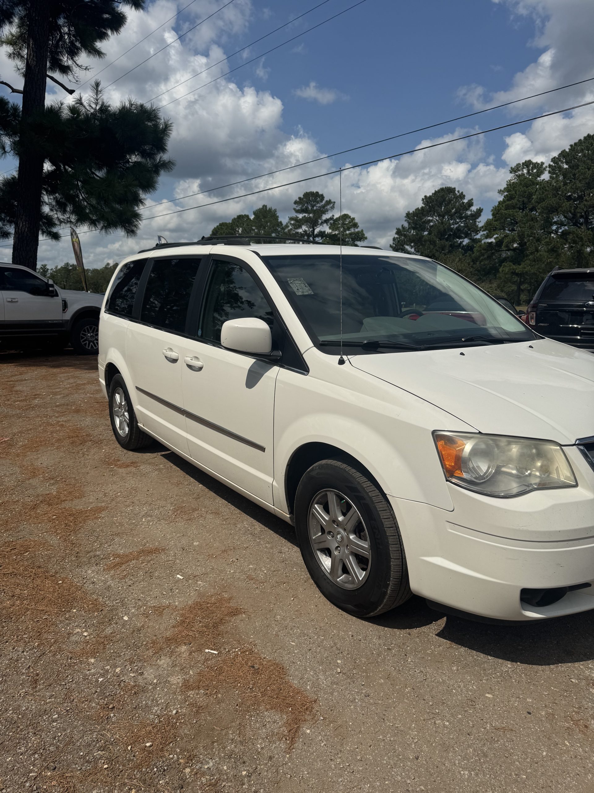 2010 CHRYSLER TOWN AND COUNTRY TOURING