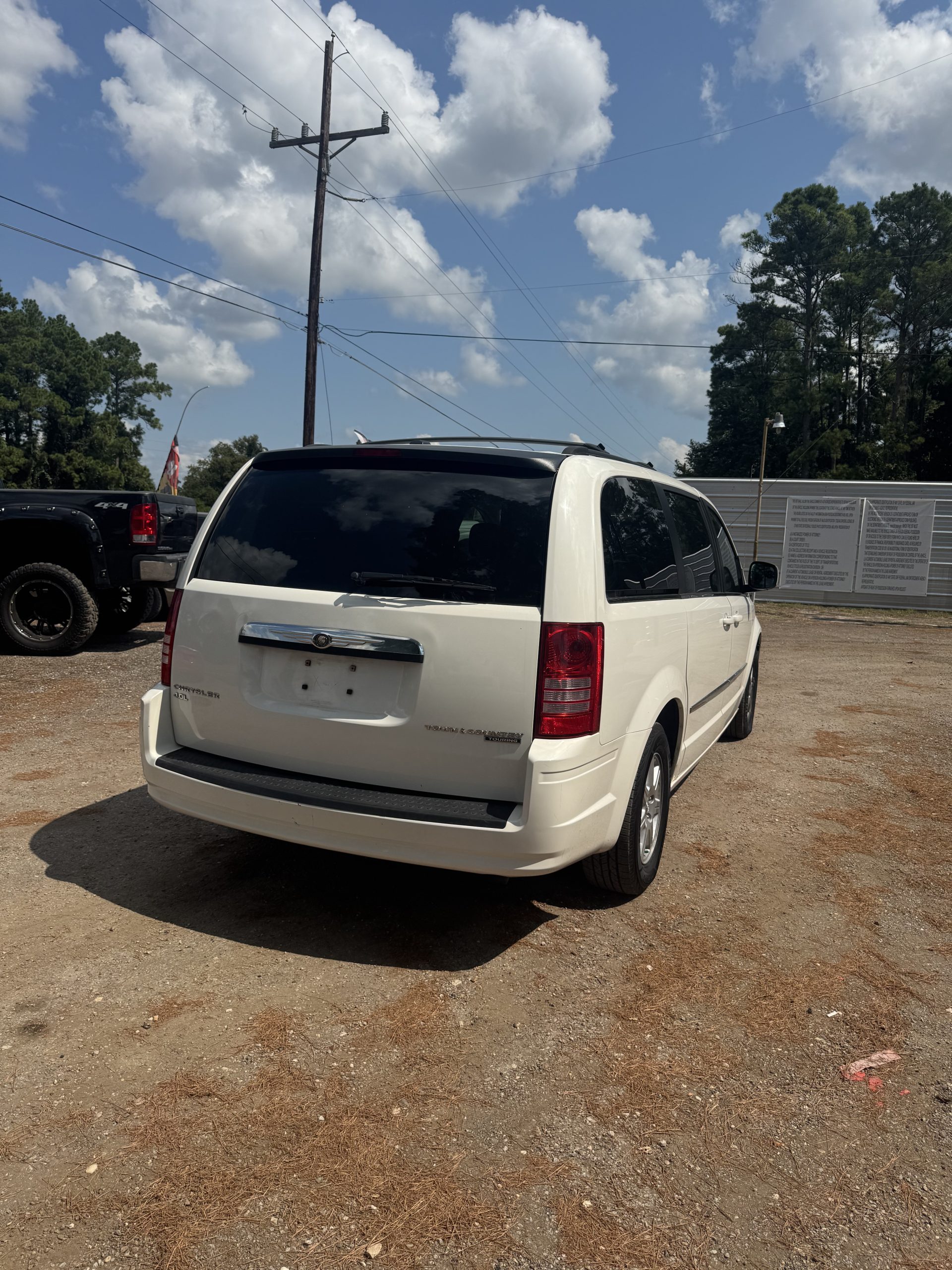 2010 CHRYSLER TOWN AND COUNTRY TOURING