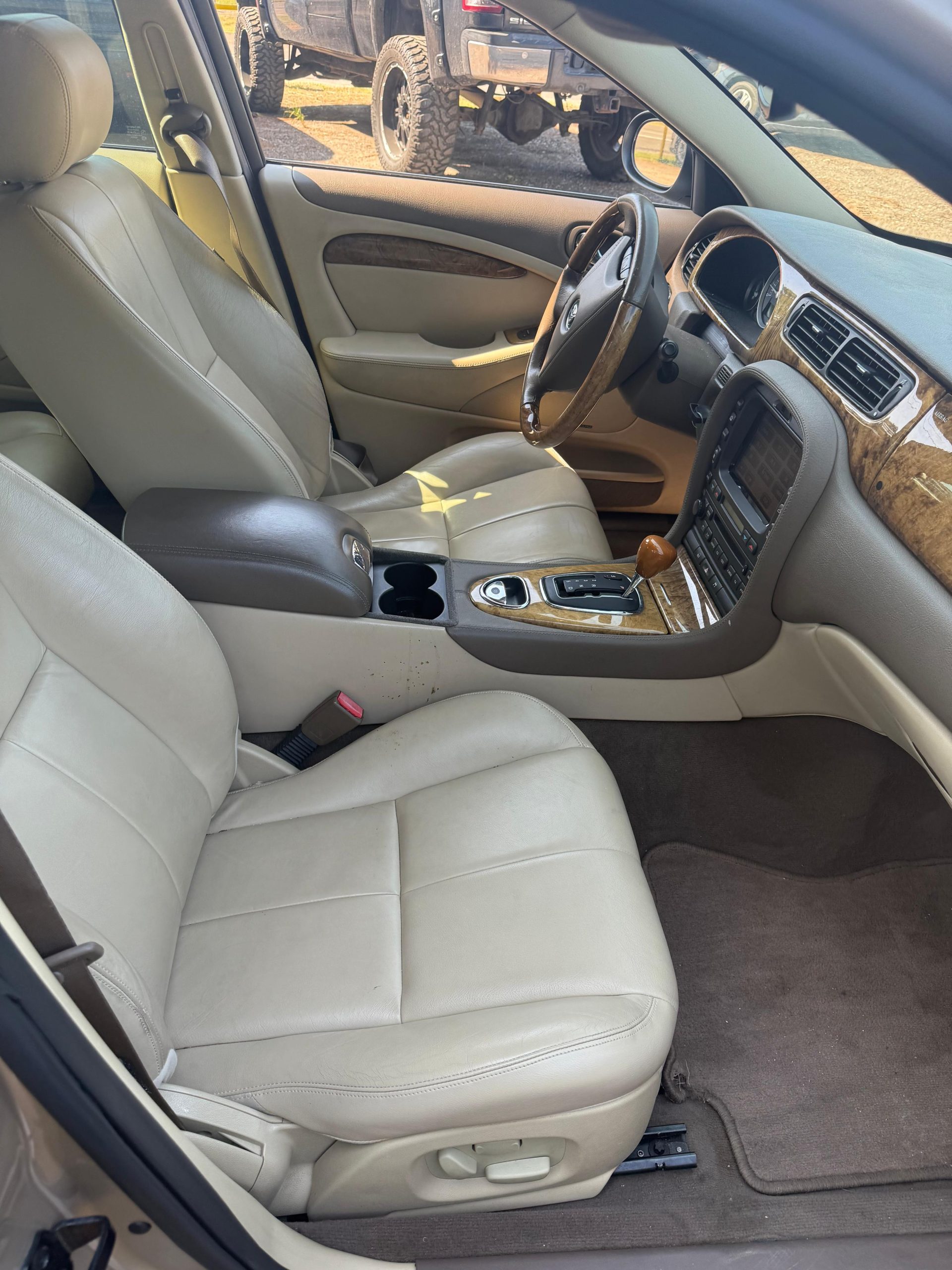 250 JAGUAR S- TYPE 3.0