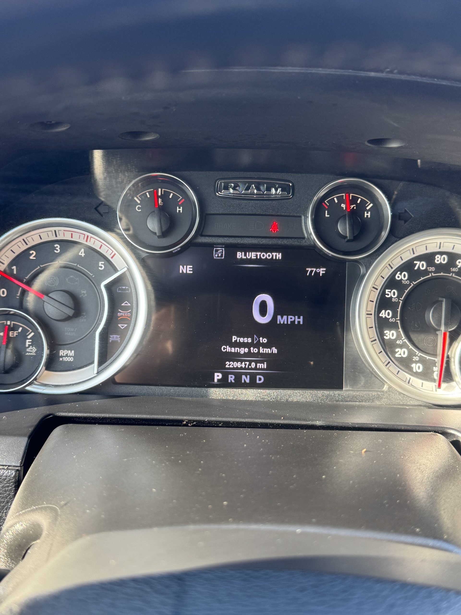 2013 RAM 2500 LARAMIE MEGA CAB