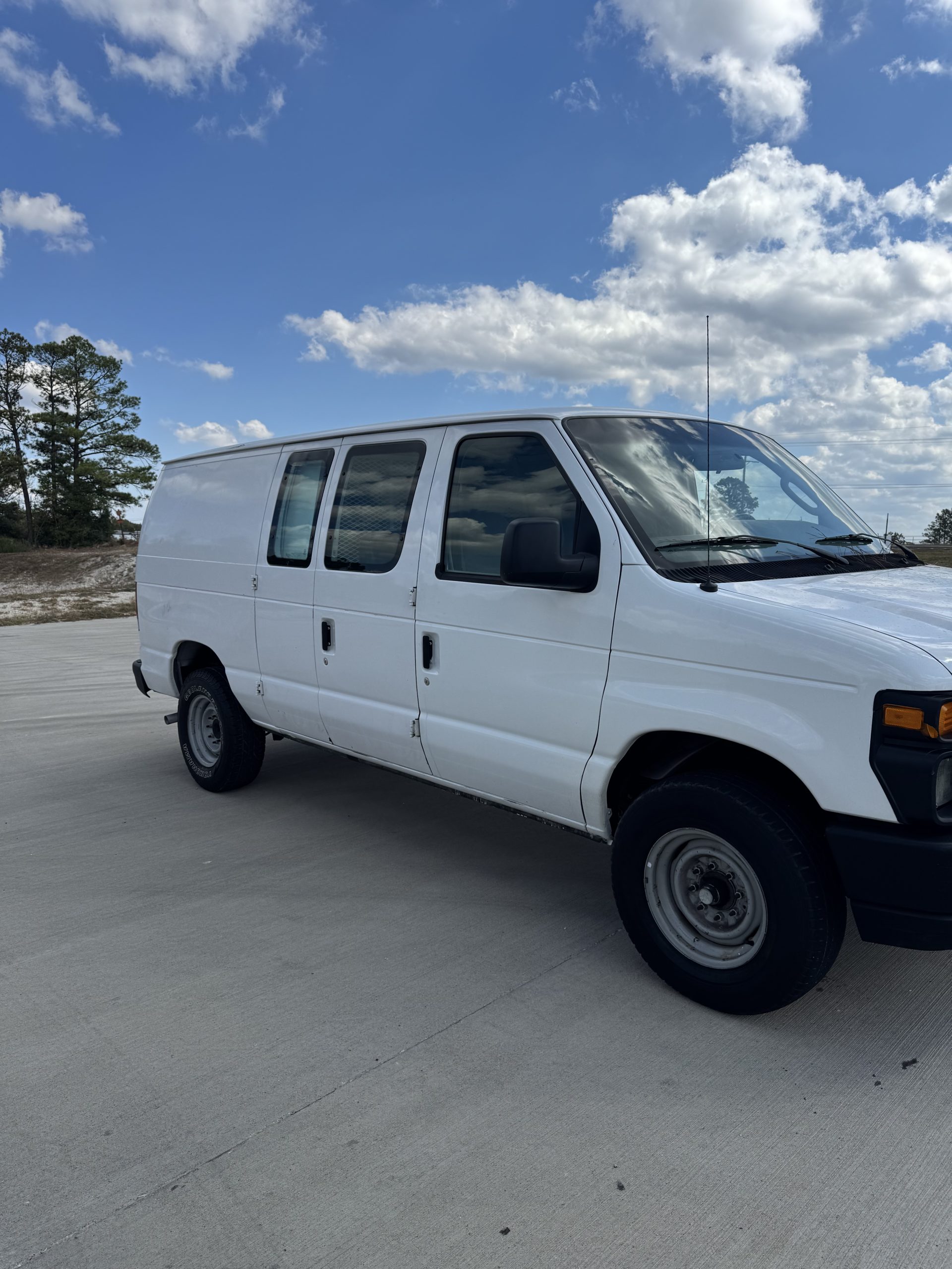 2012 FORD E- SERIES E-250
