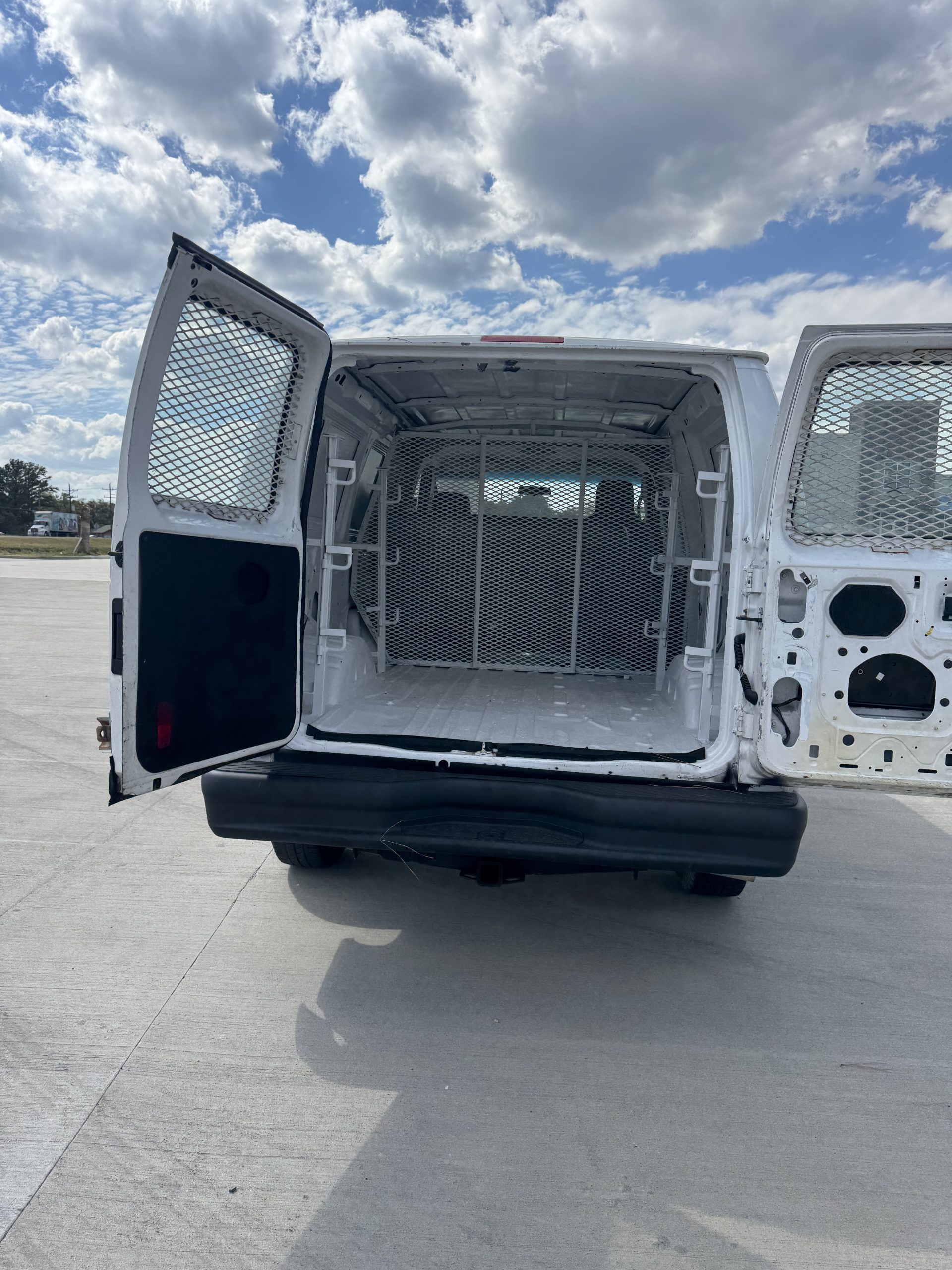 2012 FORD E- SERIES E-250