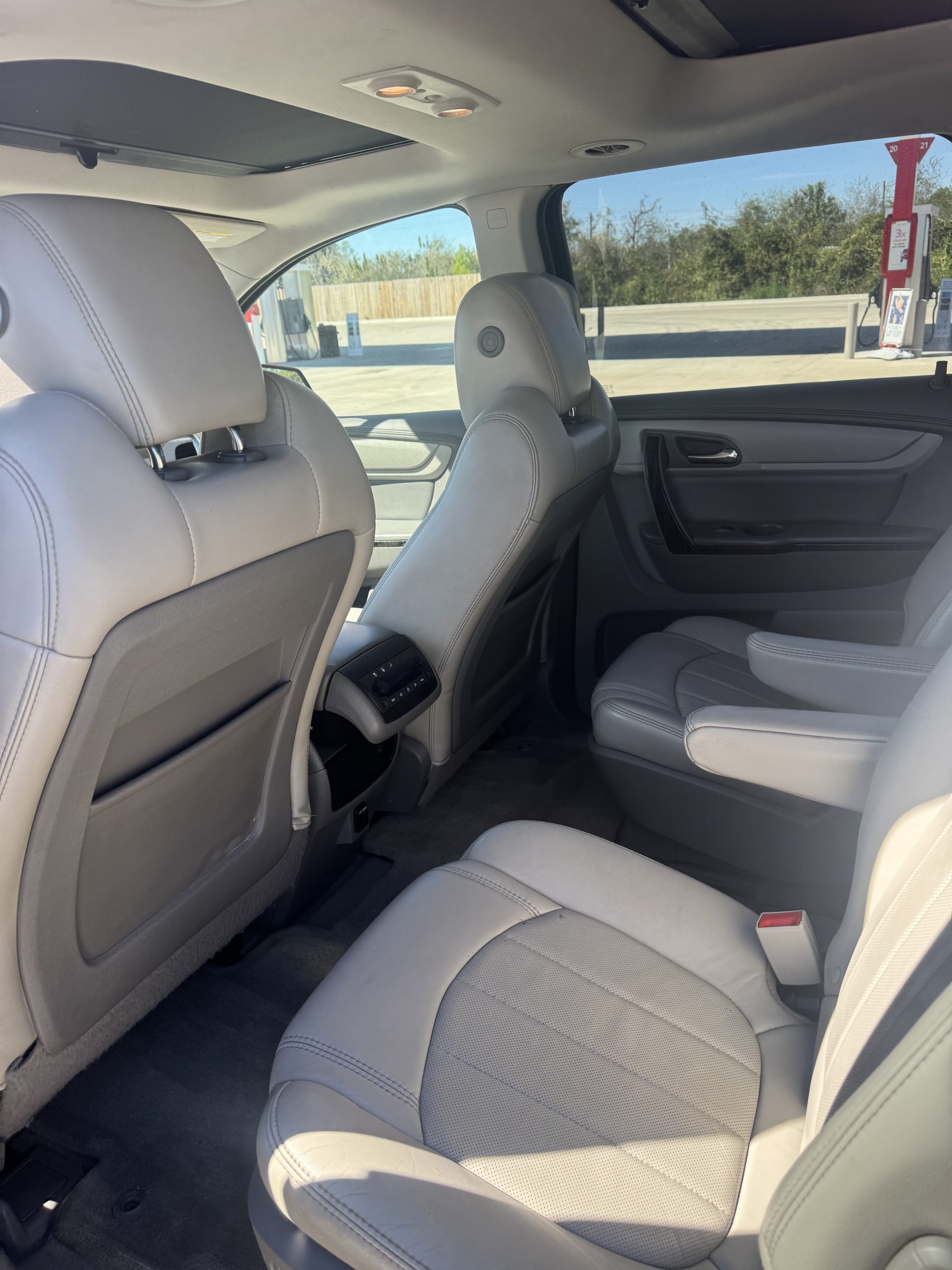 2014 CHEVROLET TRAVERSE LT