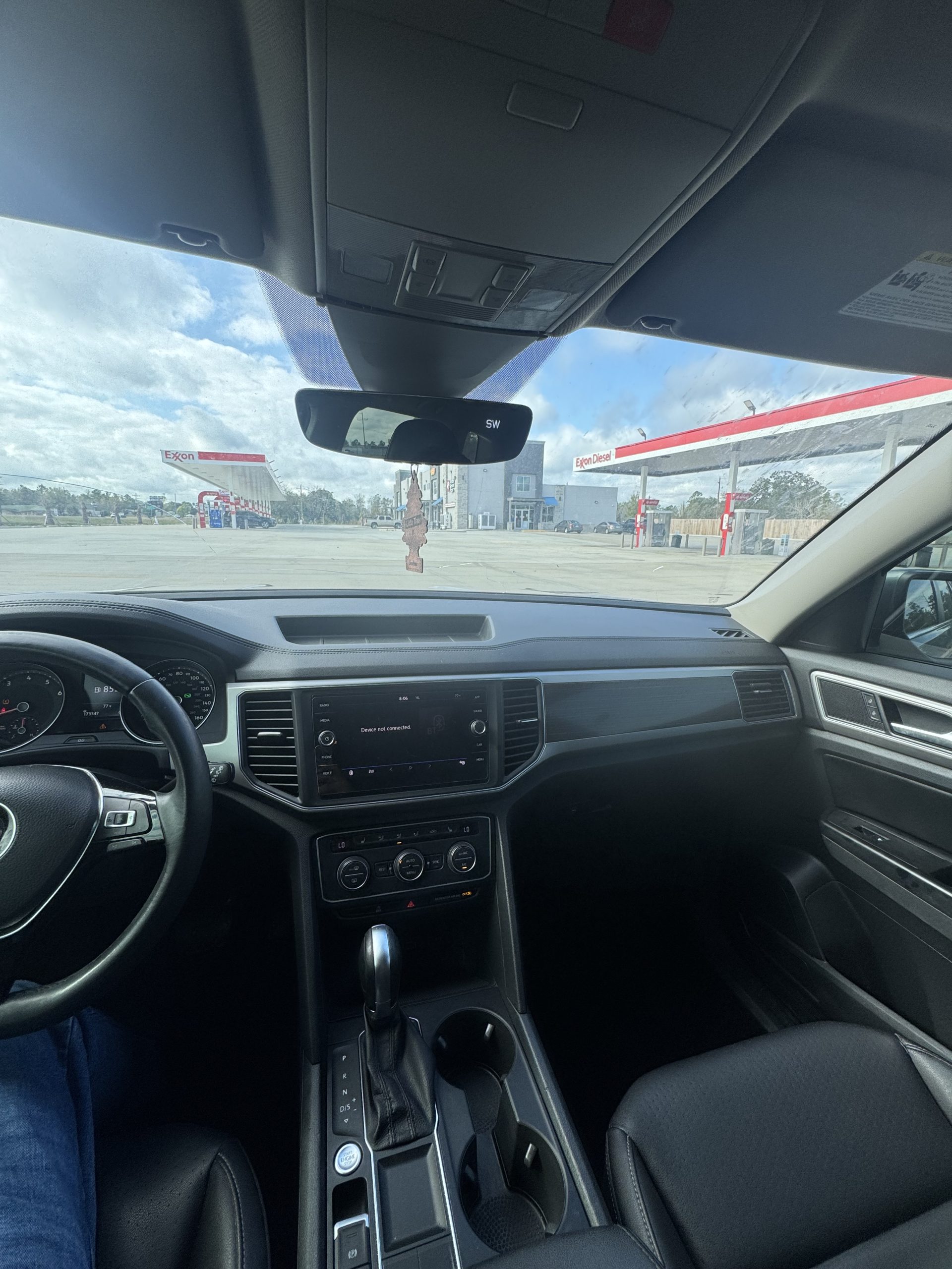 2019 VOLKSWAGON ATLAS V6 SE