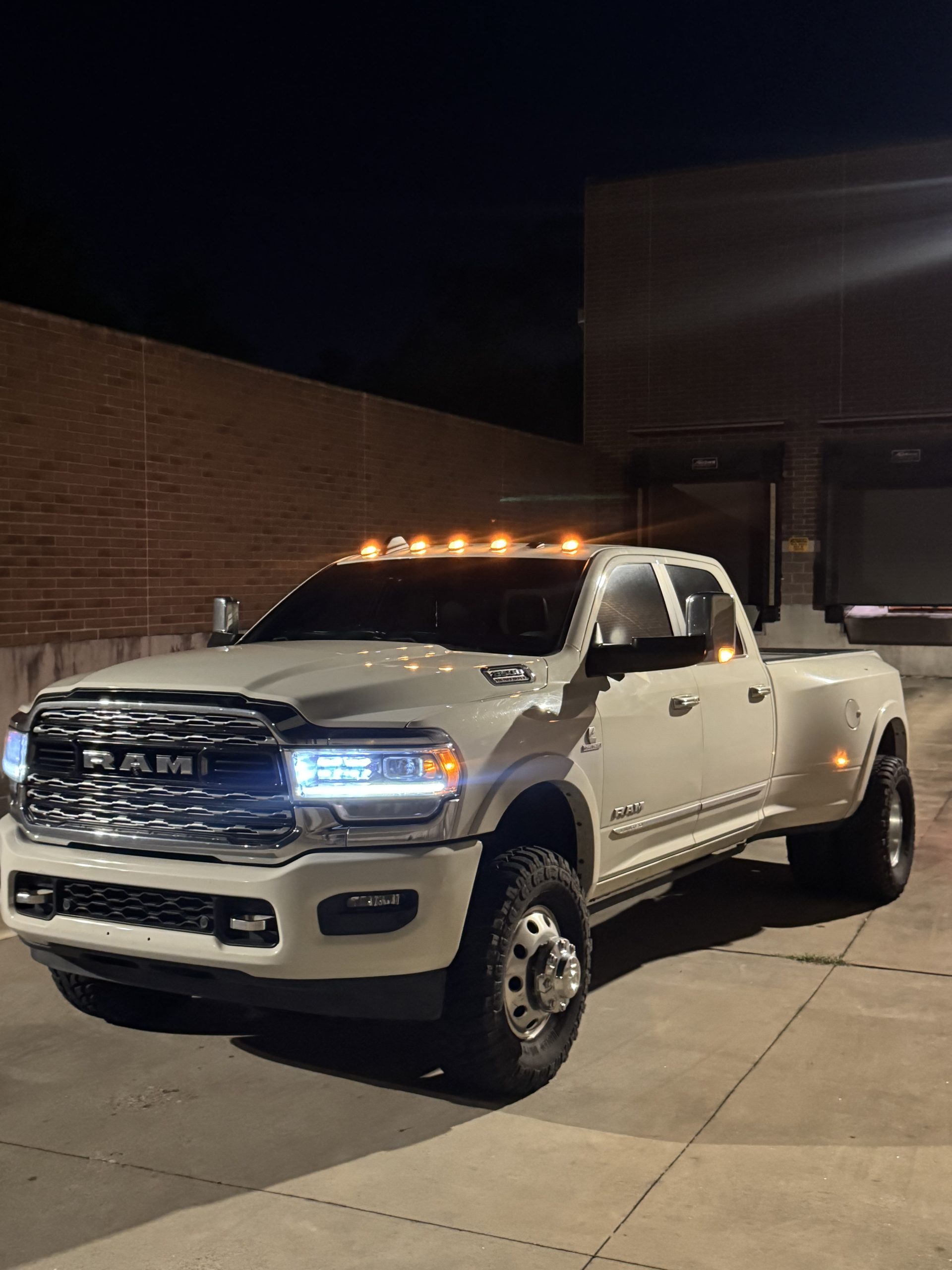 2020 RAM 3500 LIMITED